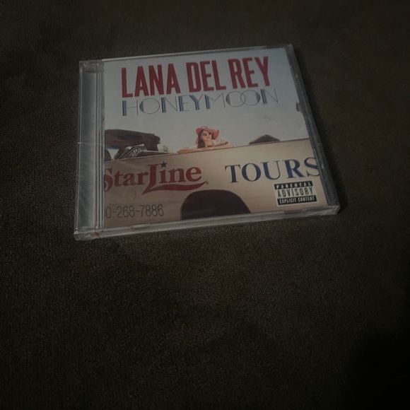Lana Del Rey bundle - Picture 3 of 10